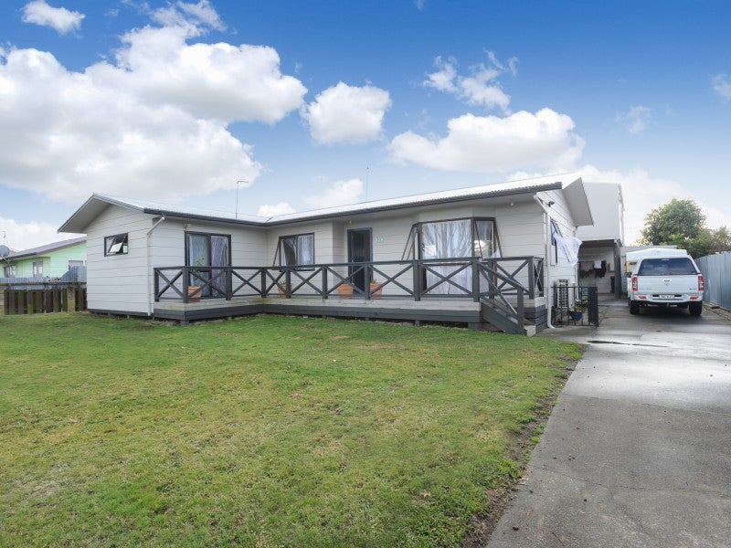 320 Portsmouth Road, Flaxmere, Hastings - Carousel 24