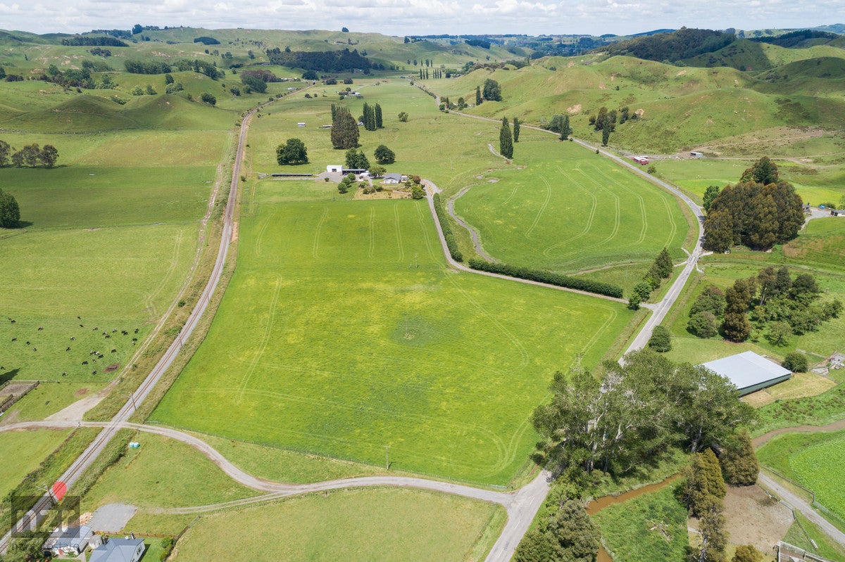 164 Murimotu Road, Hunterville - Carousel 2