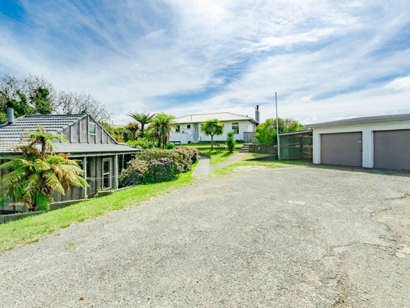 72 Raumati Road, Raumati Beach, Paraparaumu - Carousel 1