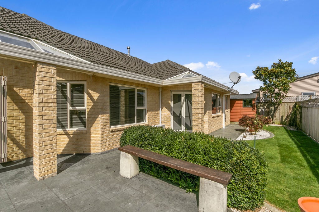 6 Rosebank Place, Avalon, Lower Hutt - Carousel 2