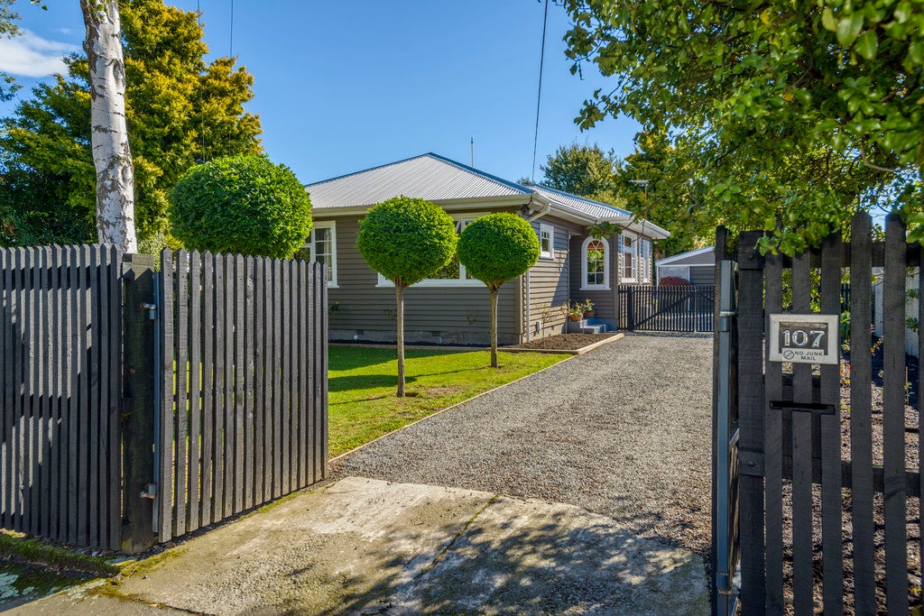 107 Rose Street, Somerfield, Christchurch - Carousel 1
