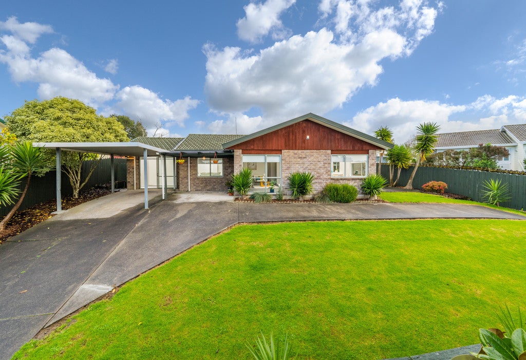 28 Burswood Drive, Burswood, Auckland - Carousel 1