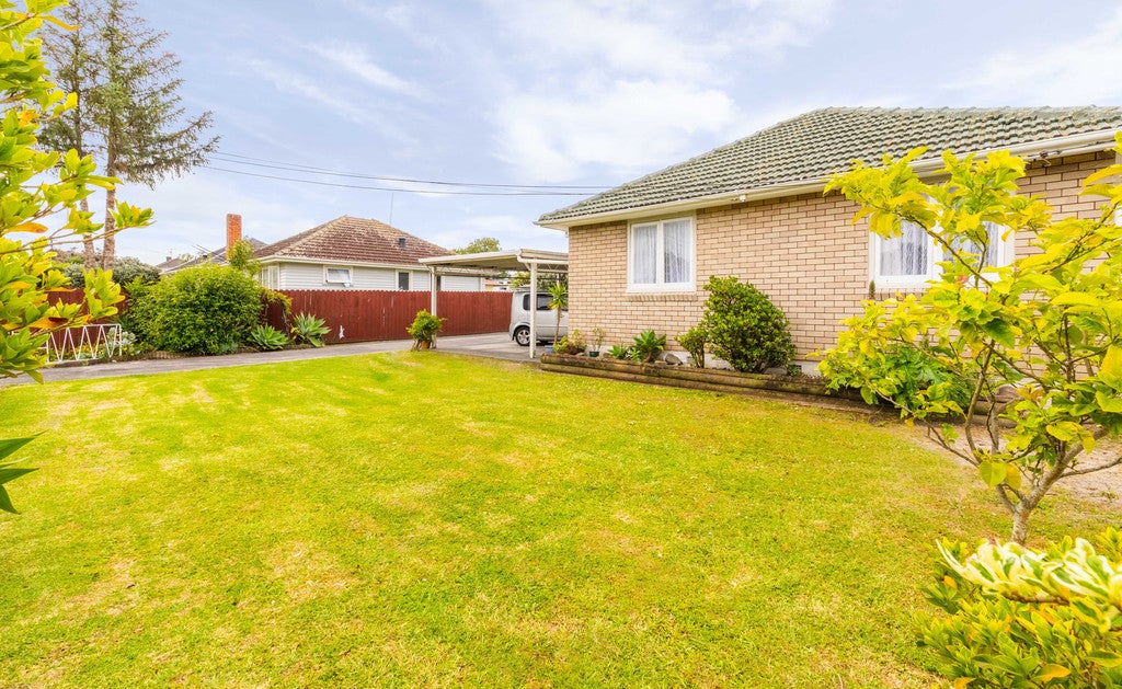 8 Margate Road, Blockhouse Bay, Auckland - Carousel 2