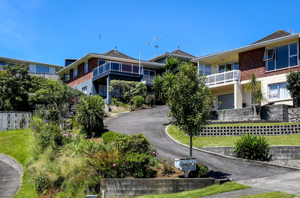 5C Te Mara Place, Merrilands, New Plymouth - Carousel 1