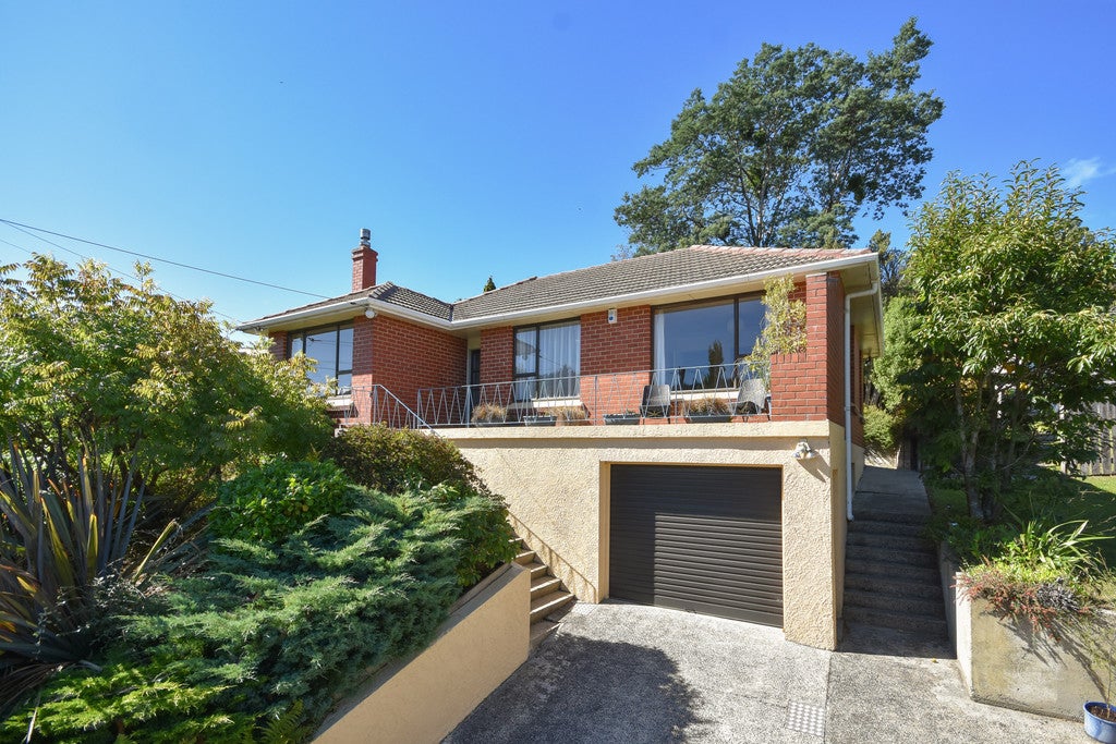 8 Fels Street, Kenmure, Dunedin - Carousel 1