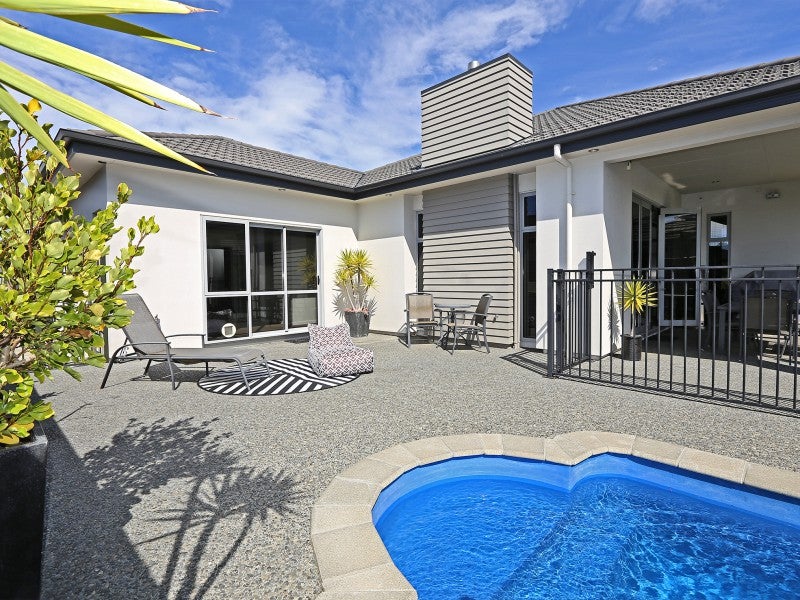 14 Orotu Drive, Poraiti, Napier - Carousel 18
