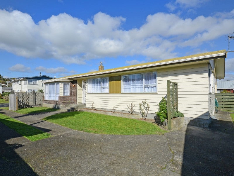 21 Shanly Street, Brown Owl, Upper Hutt - Carousel 2