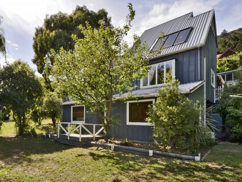 18 Evans Pass Road, Sumner, Christchurch - Carousel 22