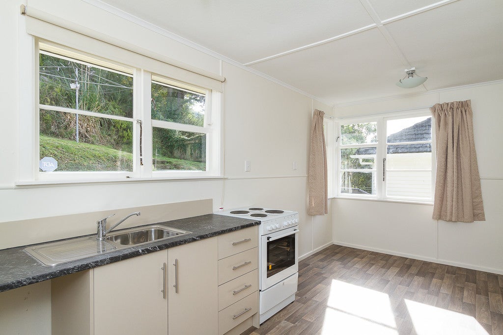 268 George Street, Stokes Valley, Lower Hutt - Carousel 2