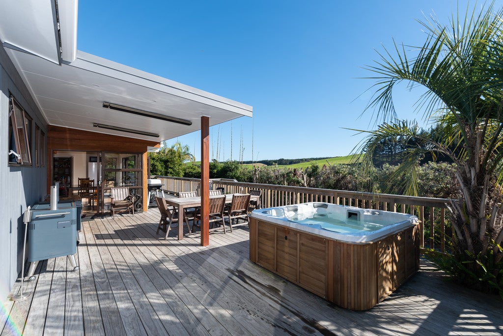 224 West Coast Road, Waipapakauri, Awanui - Carousel 1