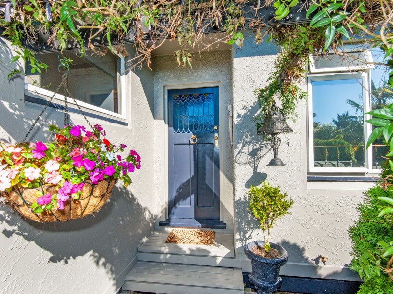 702 Southampton Street West, Saint Leonards, Hastings - Carousel 2
