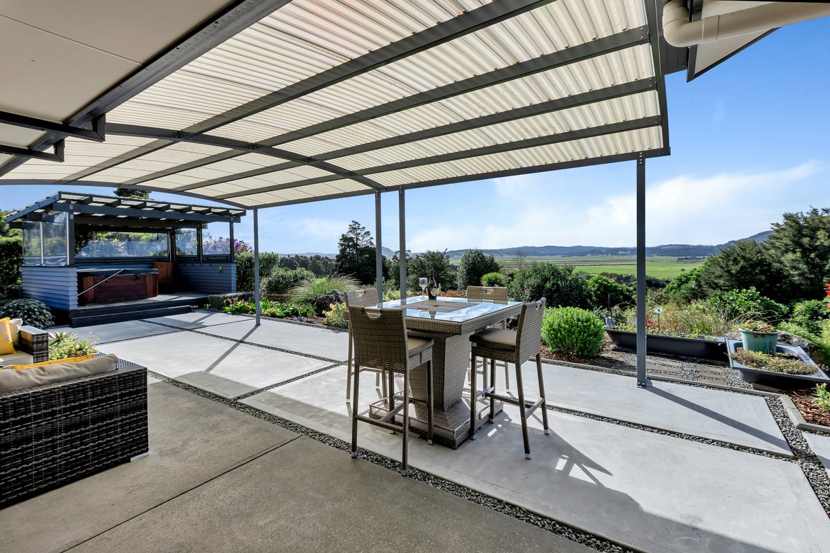 152 Matarau Road, Kamo - Carousel 1