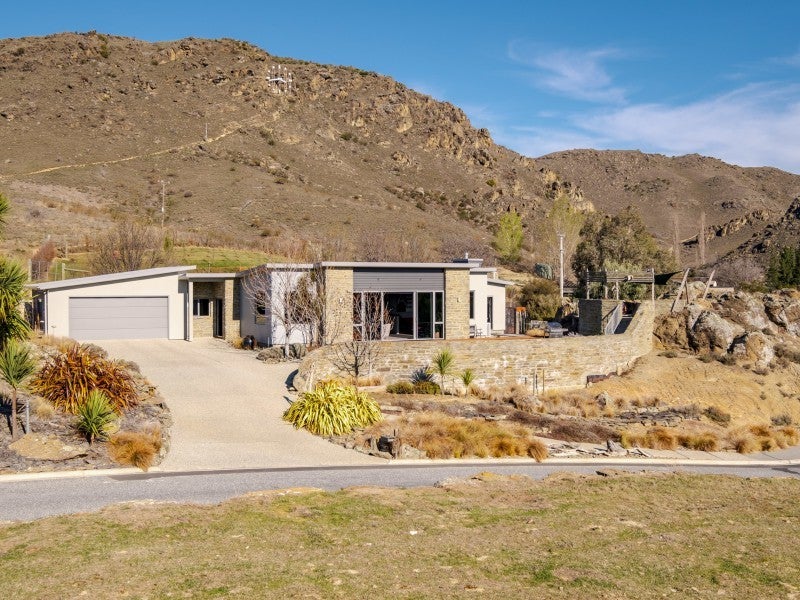 31 Lookout Drive, Little Valley, Alexandra - Carousel 1