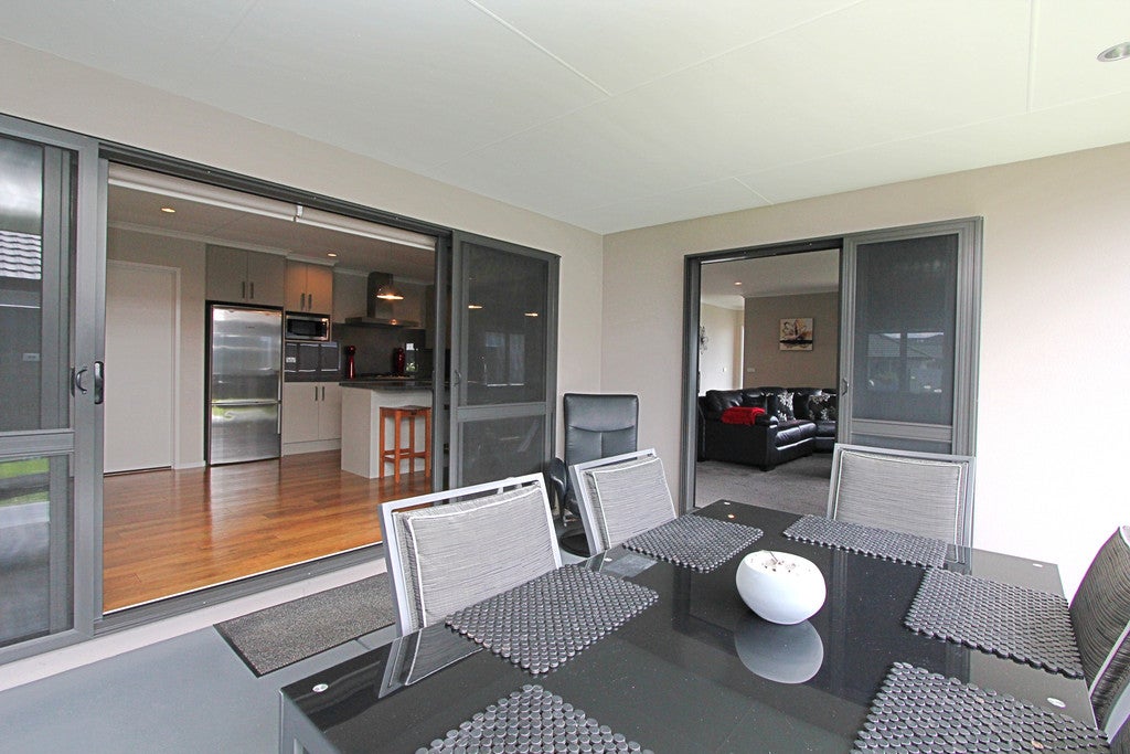 26 Drake Crescent, Awatoto, Napier - Carousel 15
