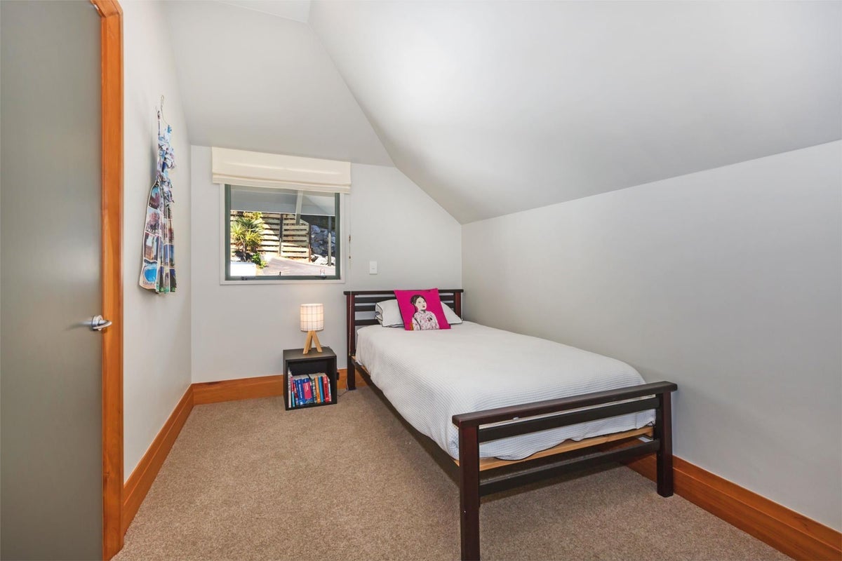 363 Muritai Road, Eastbourne, Lower Hutt - Carousel 18