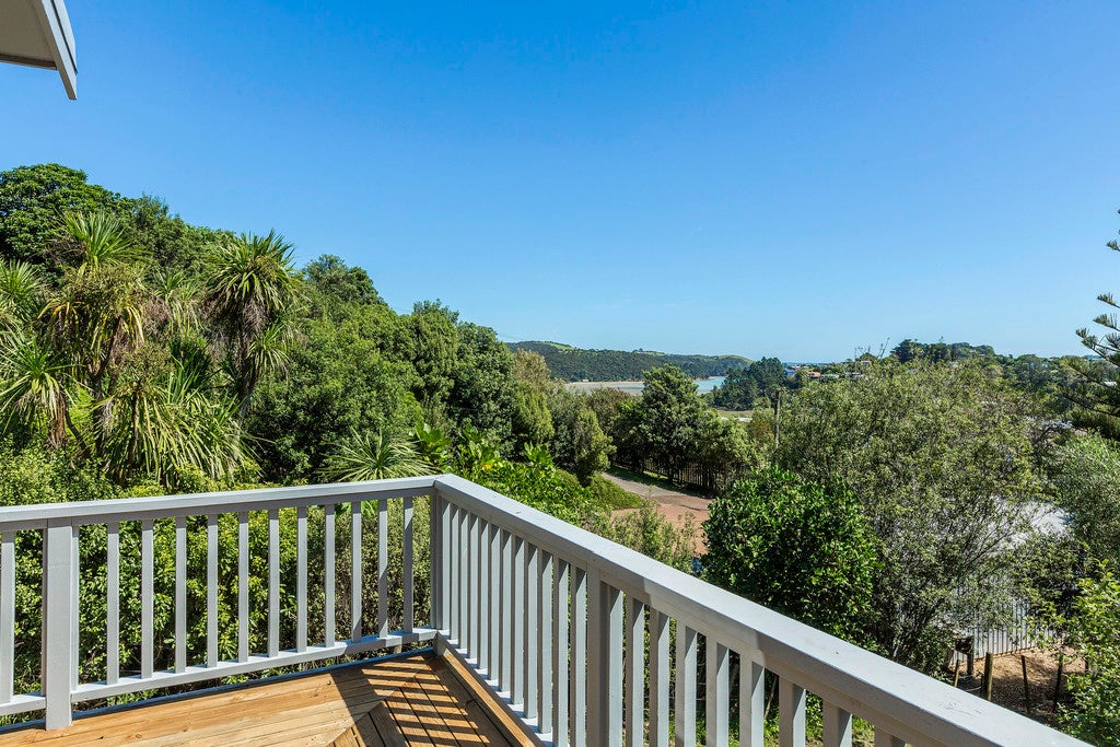35 Erua Road, Ostend, Waiheke Island - Carousel 1
