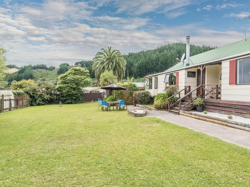 5 Kaitawa Crescent, Paraparaumu - Carousel 2