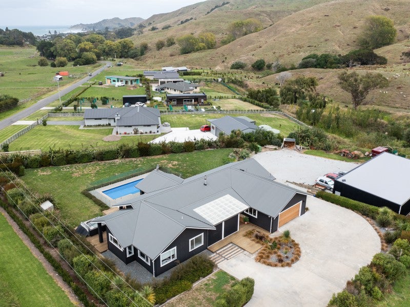 58 Scarlys Way, Okitu, Gisborne - Carousel 2