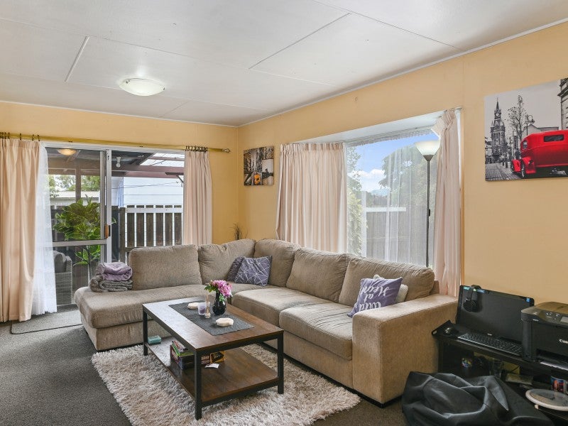 43A Aquarius Drive, Kawaha Point, Rotorua - Carousel 2
