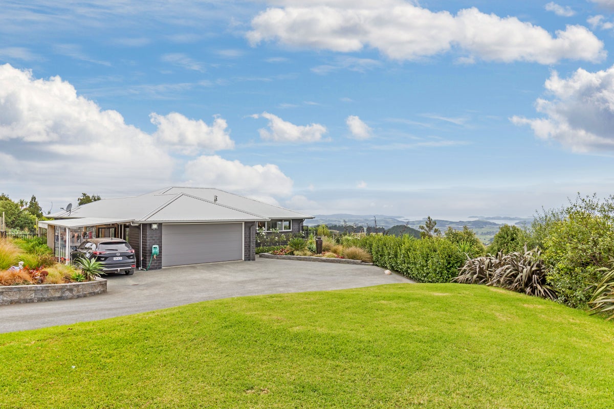 185 Govan Wilson Road, Warkworth - Carousel 1