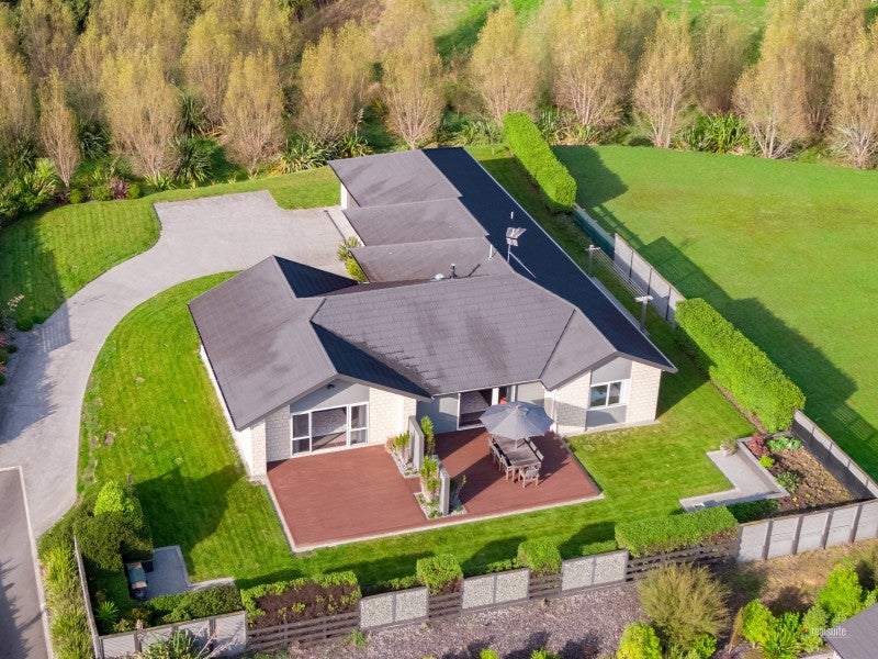 14 Jade Crescent, Timberlea, Upper Hutt - Carousel 2