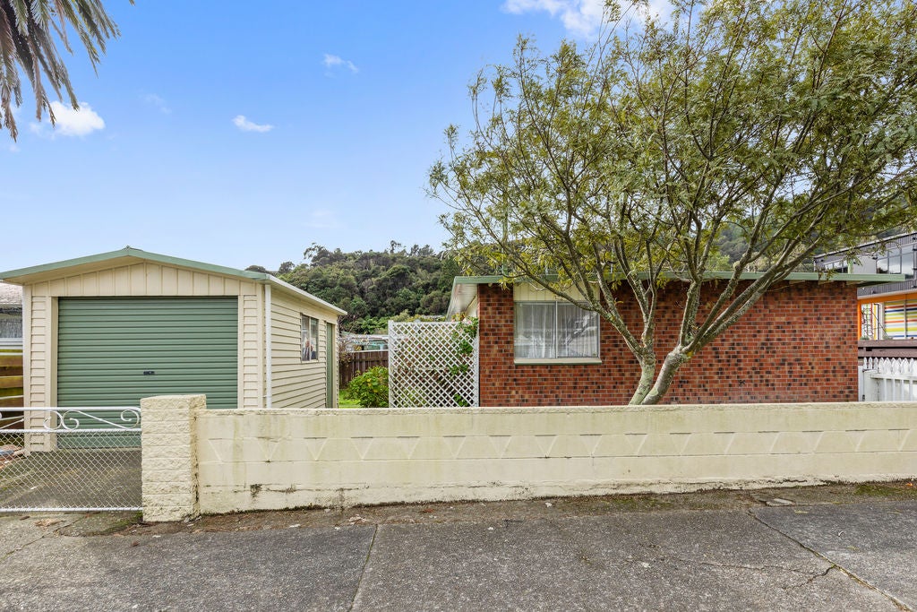 165A RATA ST NAENAE, NAENAE, LOWER HUTT - Carousel 1