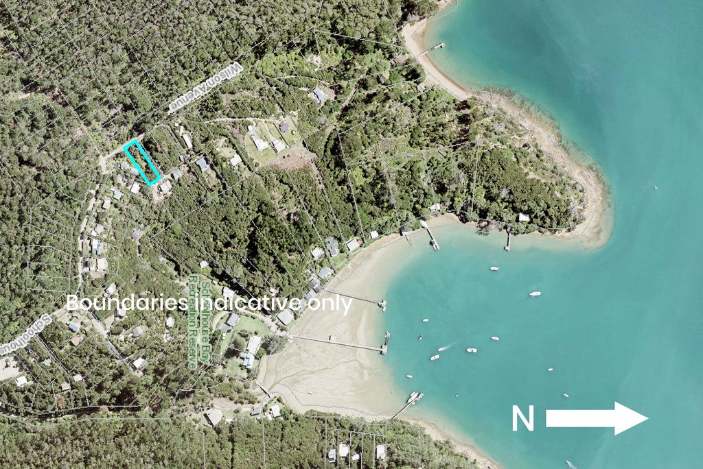 4 Wilson Avenue, Kawau Island - Carousel 1