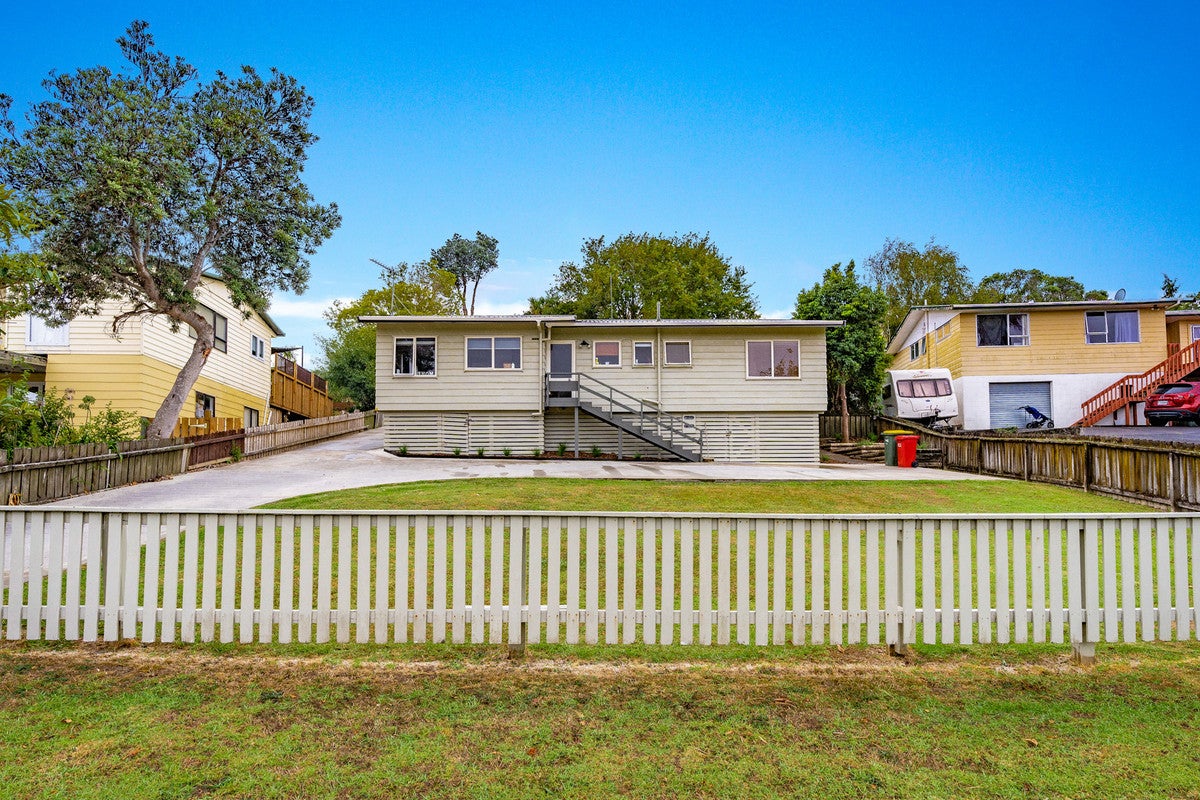 64A Brian Crescent, Stanmore Bay, Whangaparaoa - Carousel 2