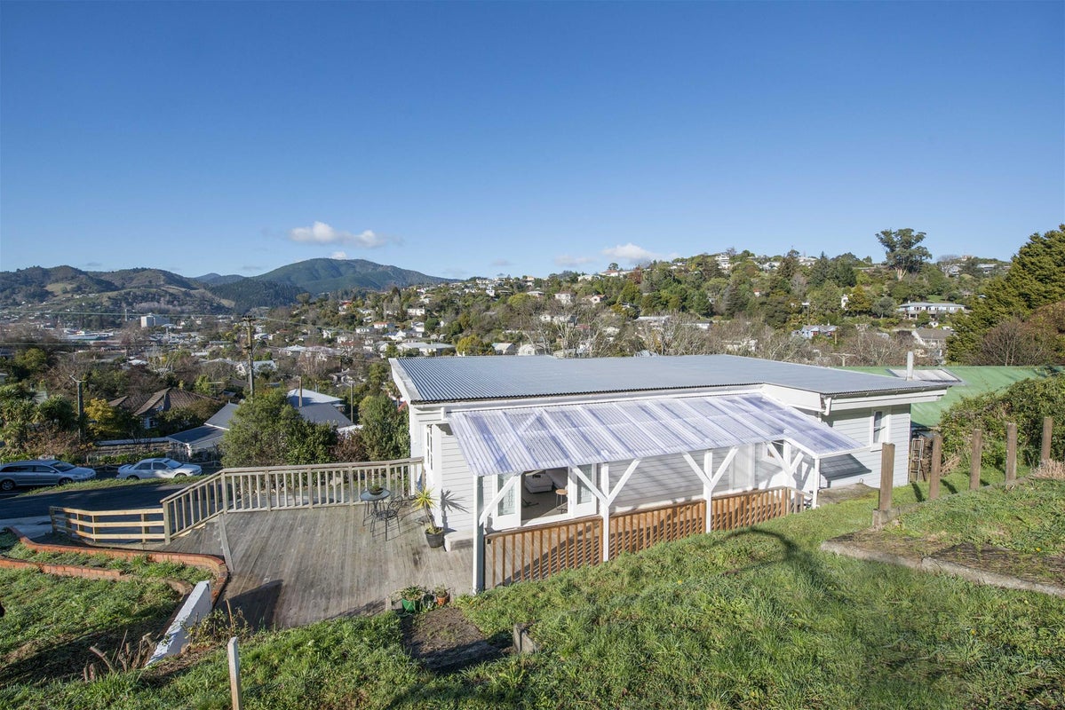86 Russell Street, Stepneyville, Nelson - Carousel 2