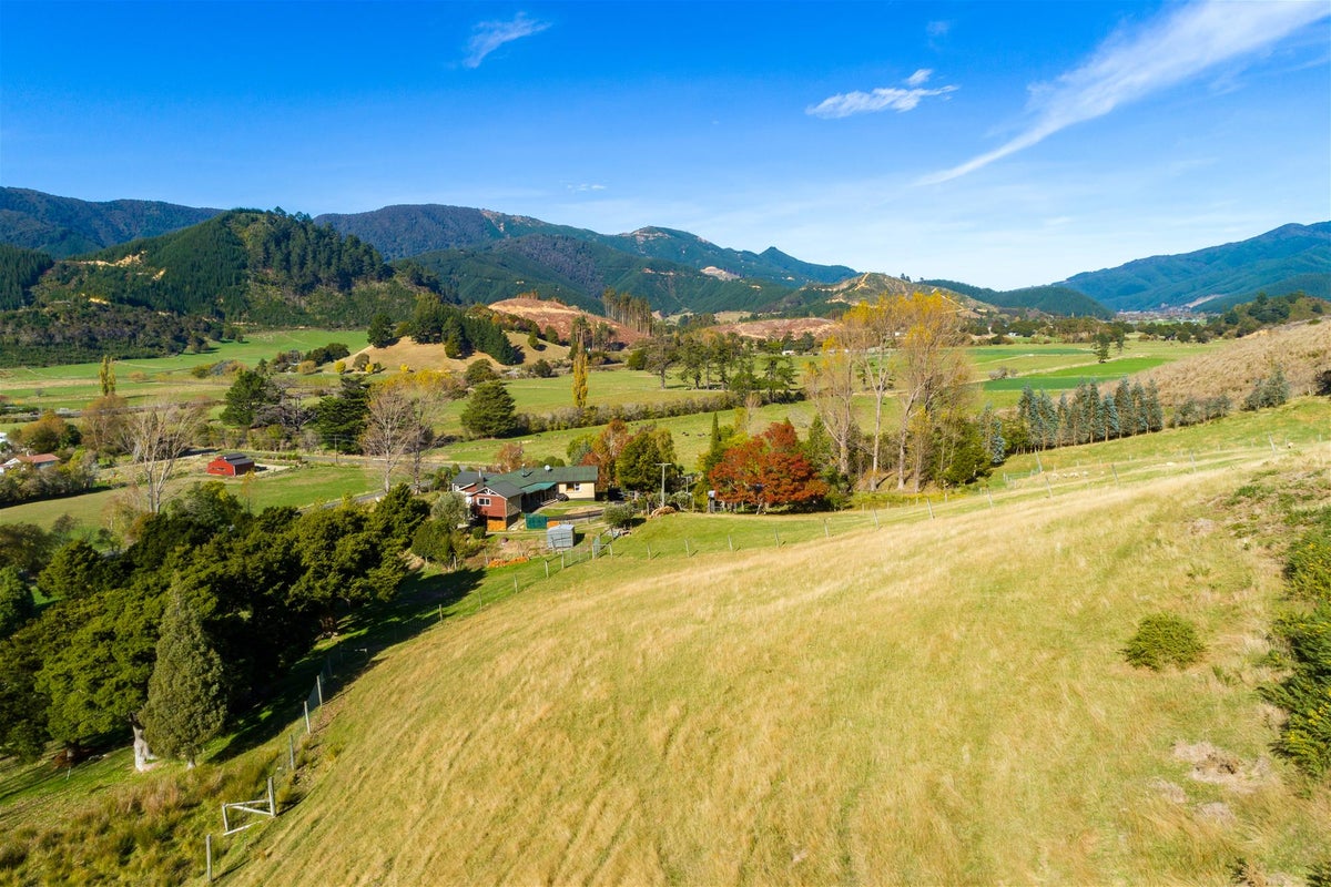 33 Lindens Road, Blenheim - Carousel 2