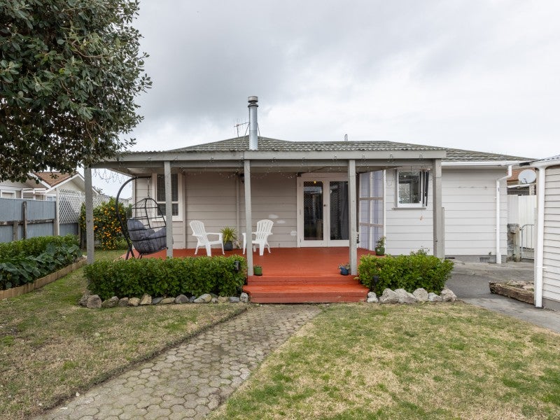 18 Freyberg Avenue, Tamatea, Napier - Carousel 1