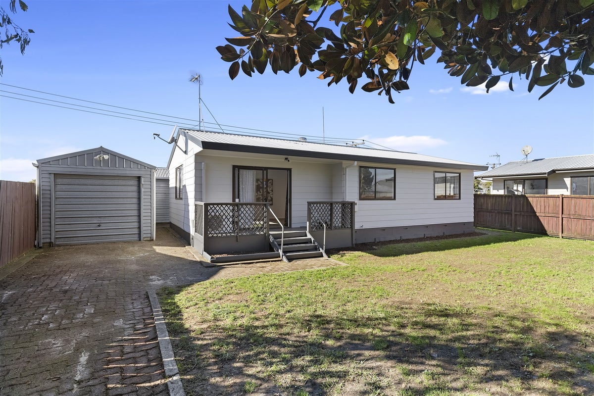 21A Reeves Close, Fairview Downs, Hamilton - Carousel 1