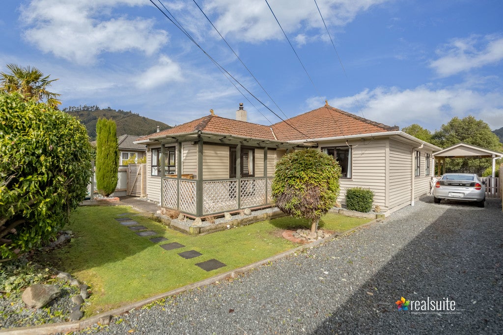 23B Gibbs Crescent, Wainuiomata, Lower Hutt - Carousel 1
