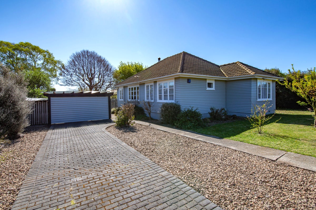 37 McGregors Road, Bromley, Christchurch - Carousel 1
