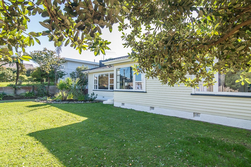 41 Martin Road, Paraparaumu Beach, Paraparaumu - Carousel 2