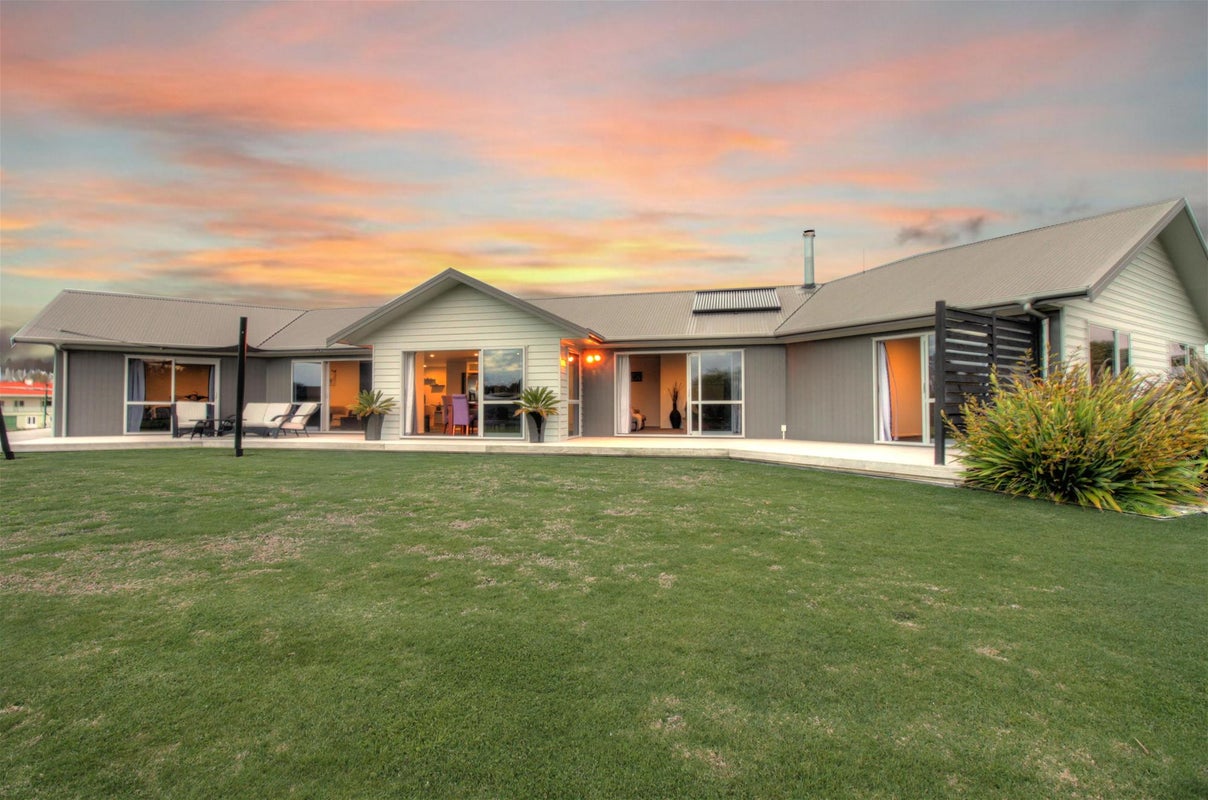 8 Petersen Place, Opotiki, Opotiki - Carousel 1