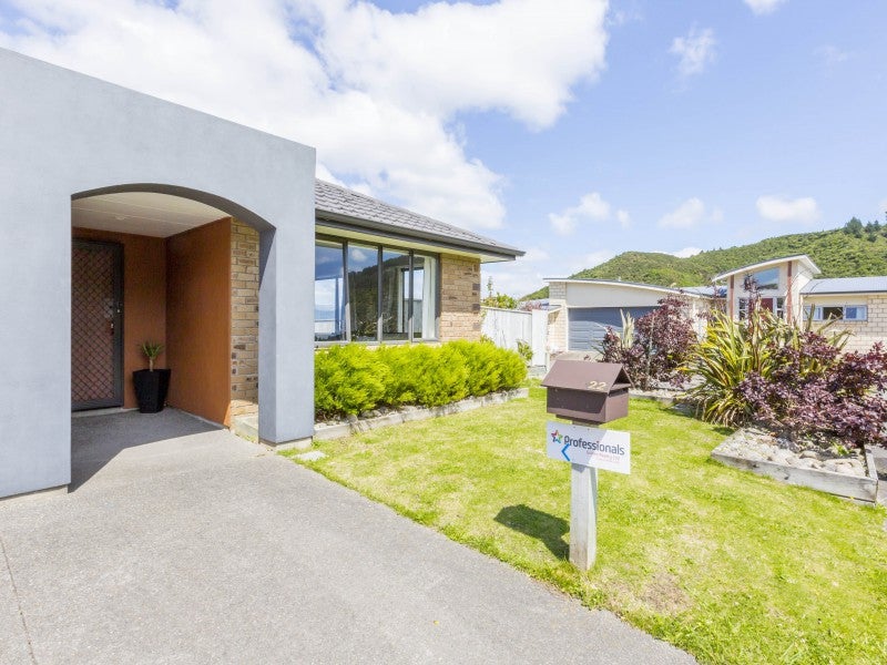 22 Garrett Place, Riverstone Terraces, Upper Hutt - Carousel 1