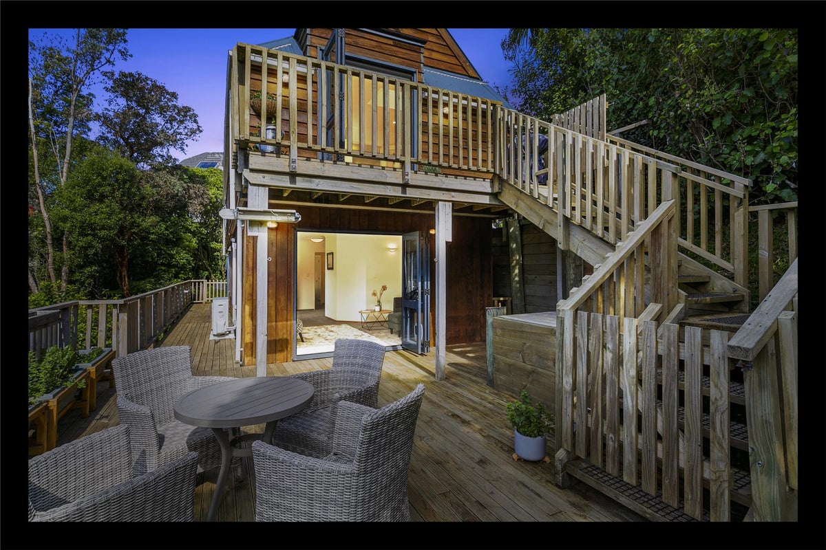 32 Silverstream Road, Crofton Downs, Wellington - Carousel 2