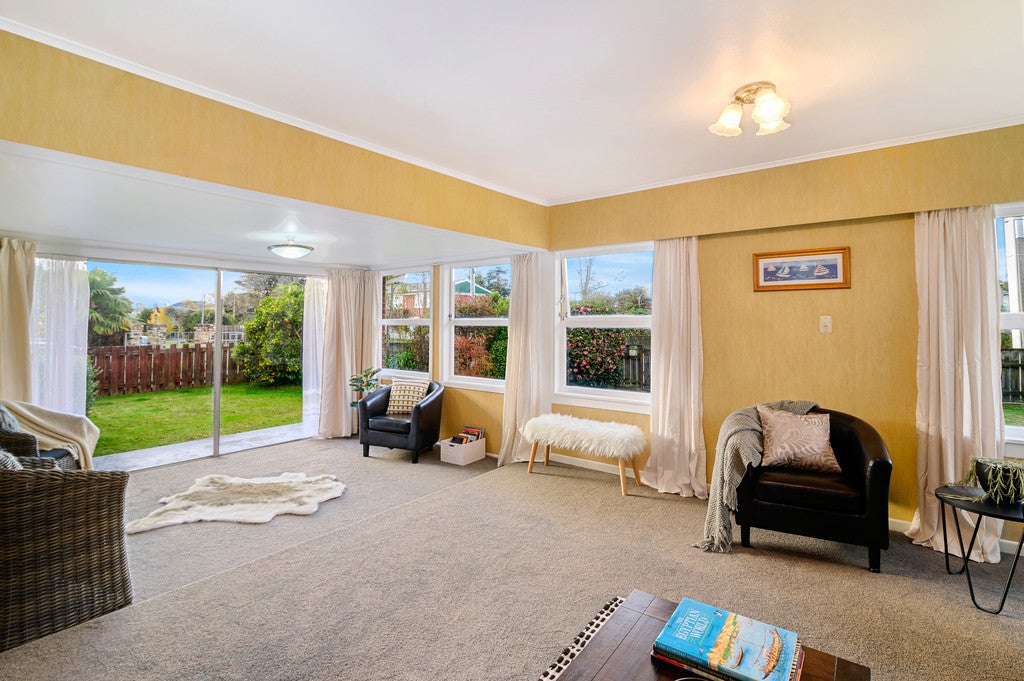 68 Robinson Avenue, Holdens Bay, Rotorua - Carousel 2