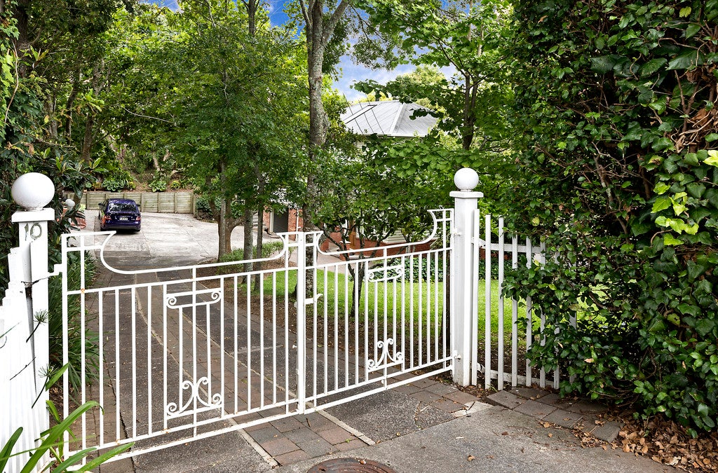 10 Drake Street, Howick, Auckland - Carousel 1