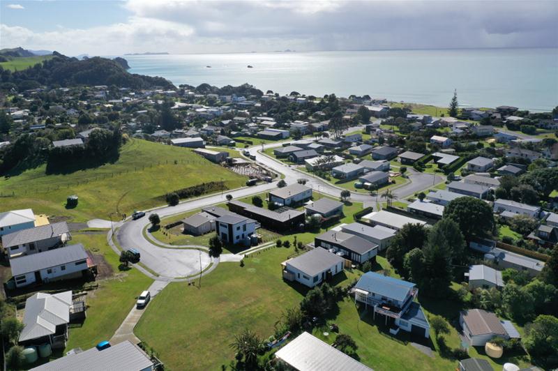 15 Ross Place, Whiritoa, Waihi - Carousel 2