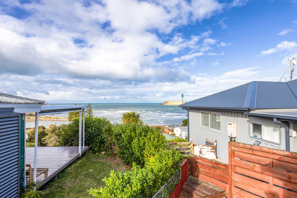 4 Campbell Terrace, Motunau, Greta Valley - Carousel 2
