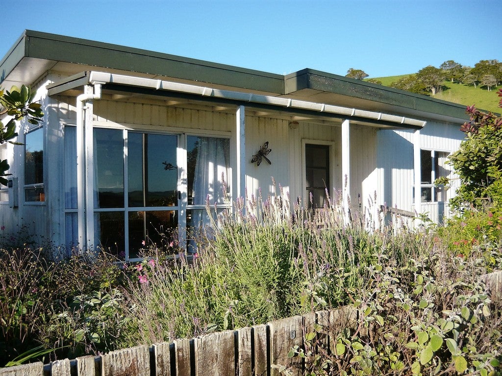 14 The Strand, Maungaturoto - Carousel 1