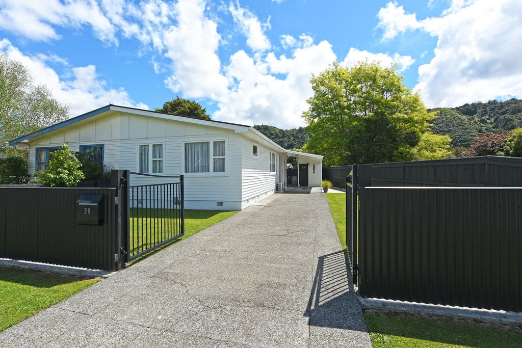 2/21 HOLDSWORTH AVE, TRENTHAM, UPPER HUTT - Carousel 2
