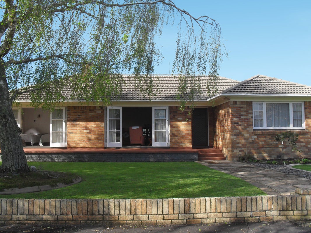 2 Wingate Street, Bader, Hamilton - Carousel 1