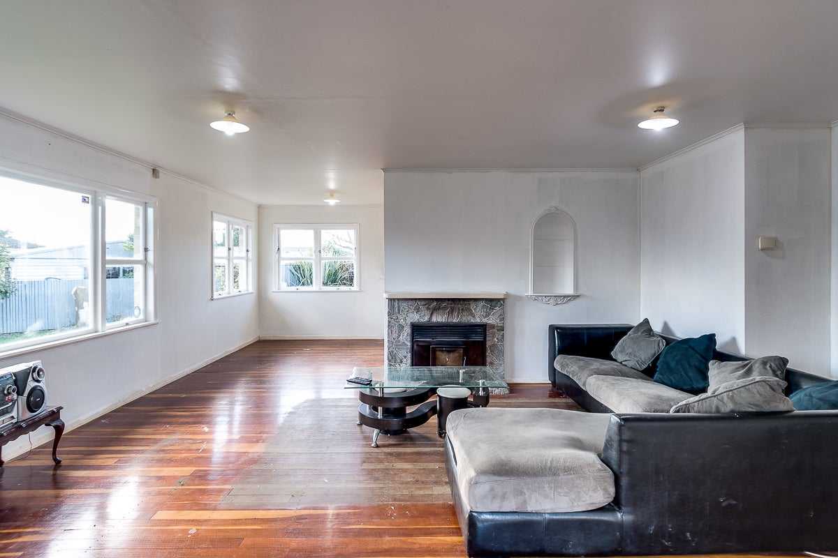 15 Barnett Place, Pirimai, Napier - Carousel 2