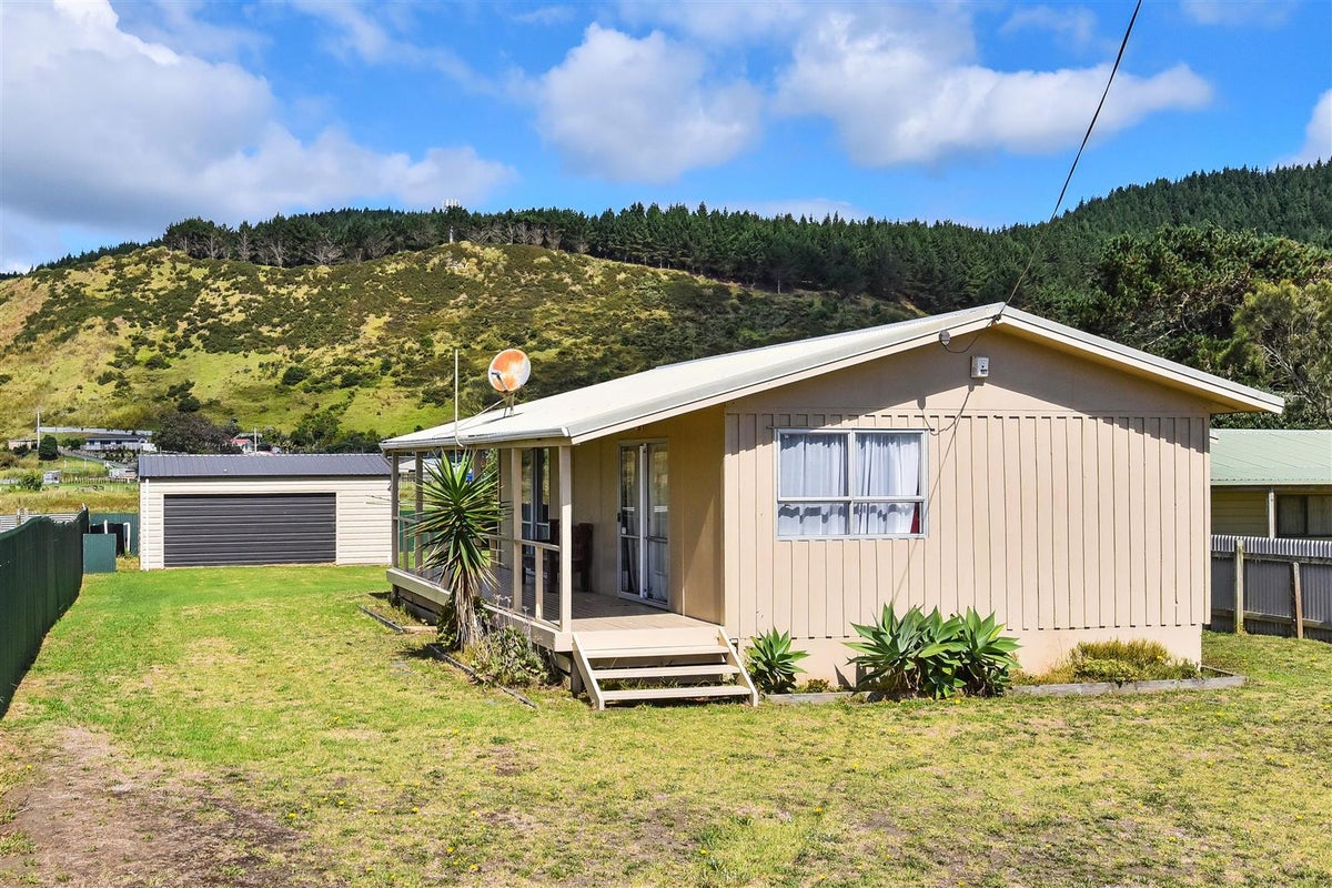 30 Cordyline Road, Tuakau - Carousel 1