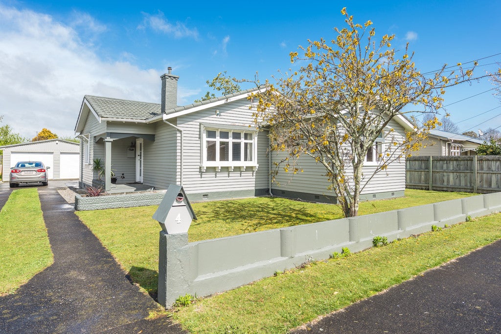 4 Bute Place, Aramoho, Whanganui - Carousel 1