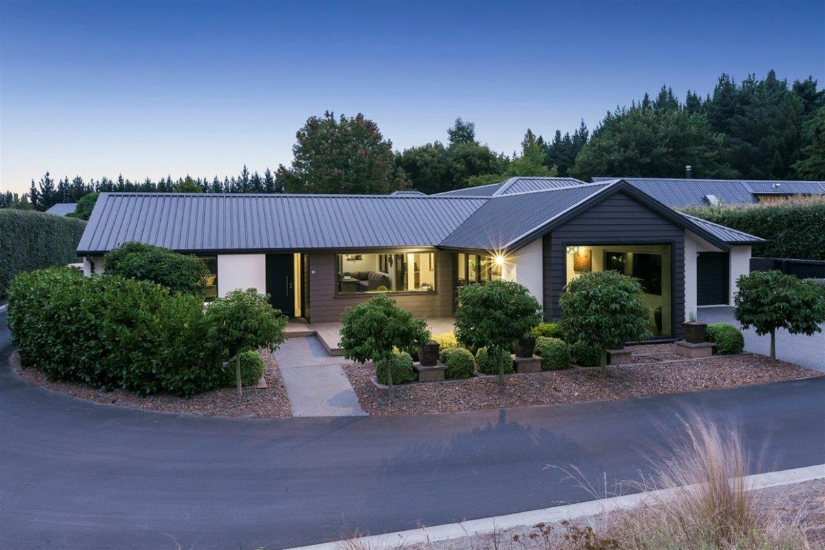 44 Birkdale Drive, Shirley, Christchurch - Carousel 1