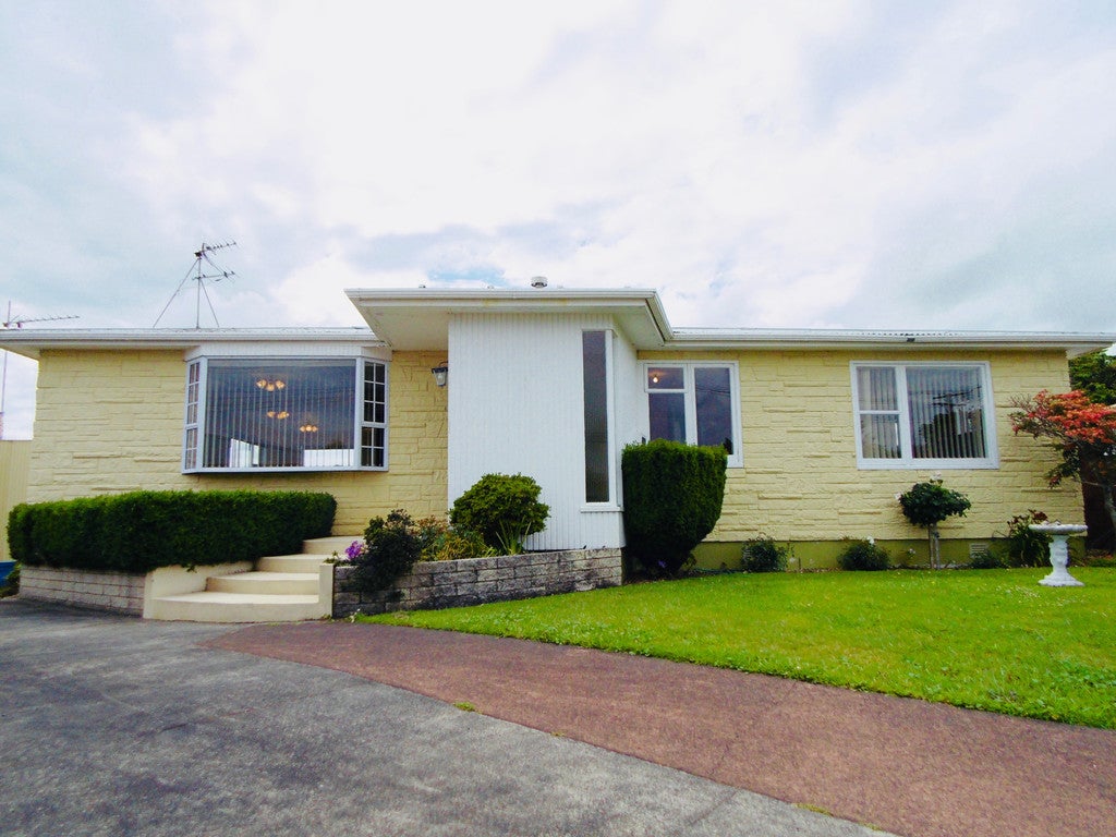 48 Budleigh Street, Frankleigh Park, New Plymouth - Carousel 1